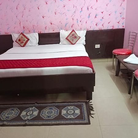 Airport Hotel Pariksheet Inn New Delhi Extérieur photo