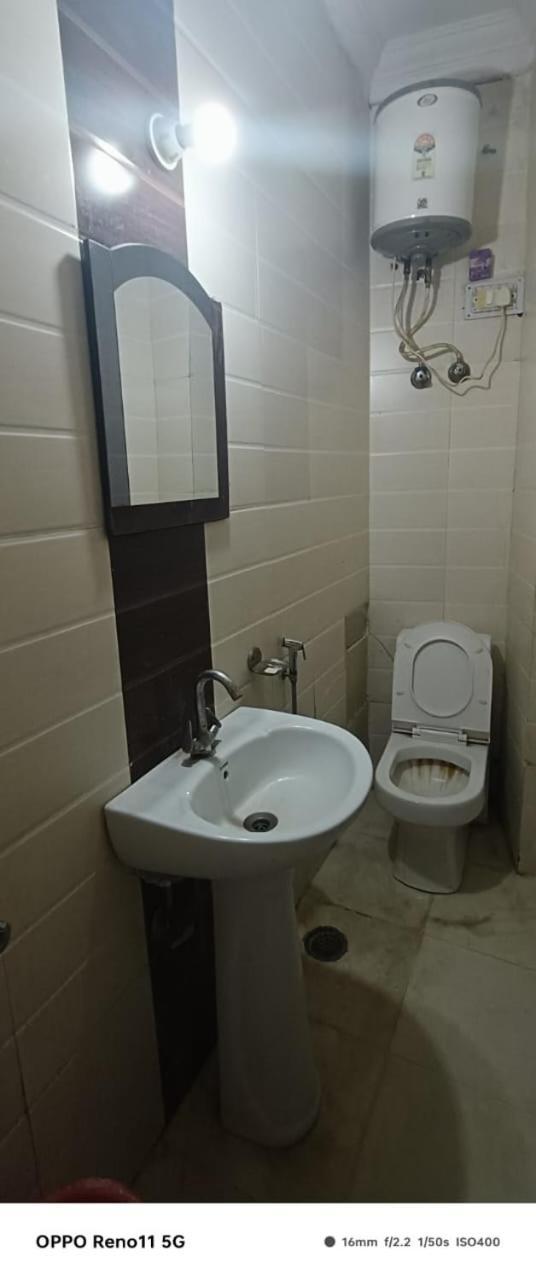 Airport Hotel Pariksheet Inn New Delhi Extérieur photo