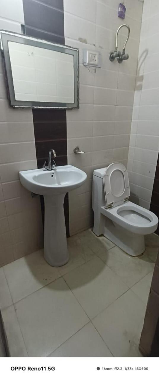 Airport Hotel Pariksheet Inn New Delhi Extérieur photo