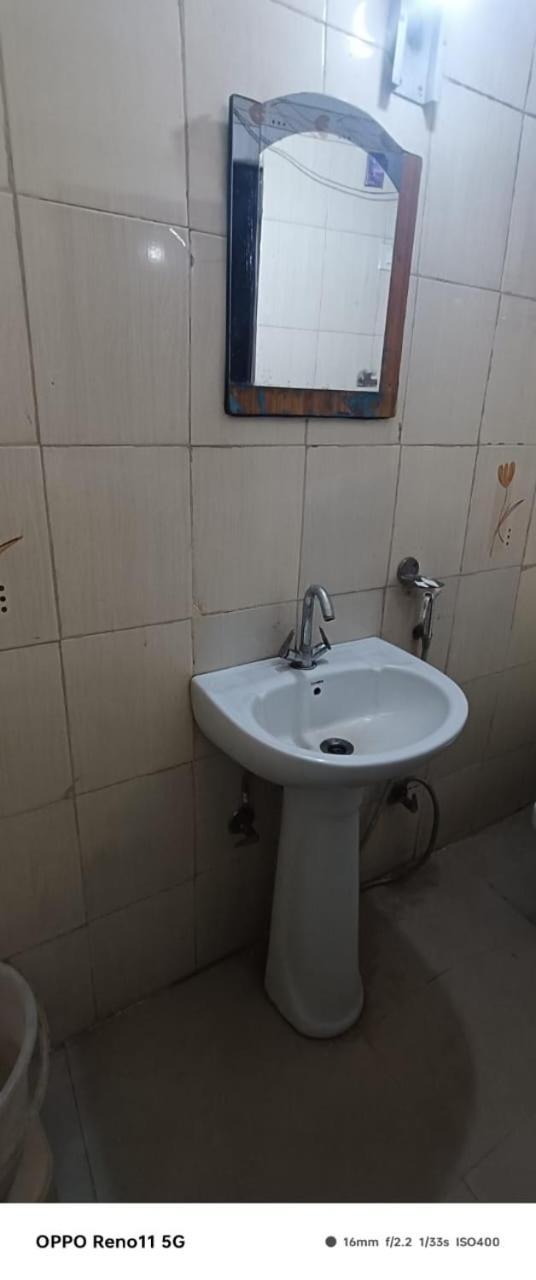 Airport Hotel Pariksheet Inn New Delhi Extérieur photo