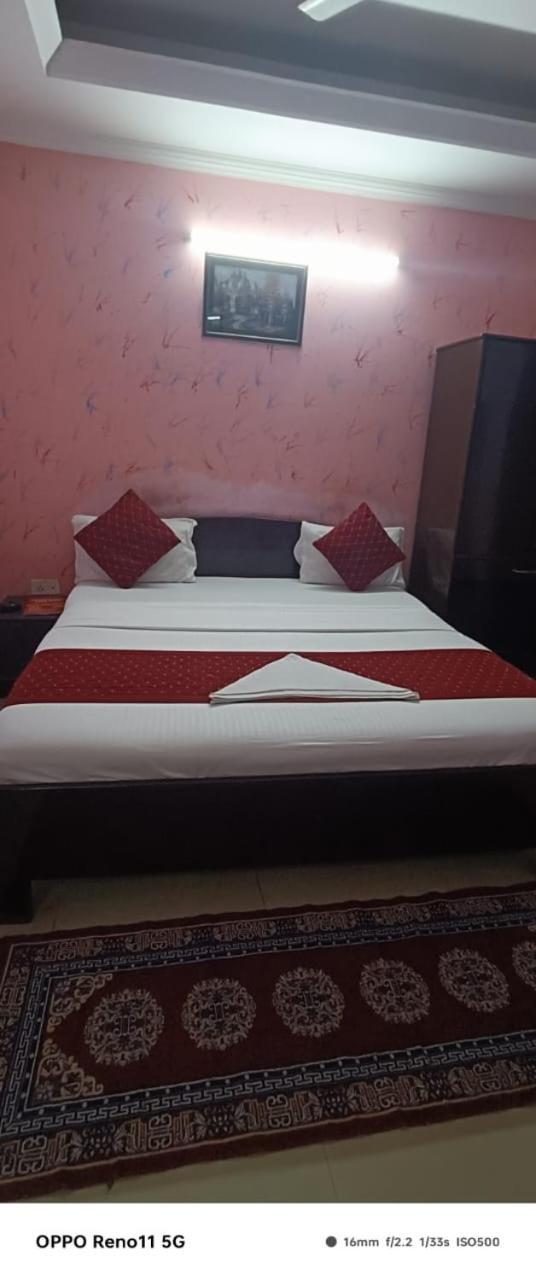 Airport Hotel Pariksheet Inn New Delhi Extérieur photo